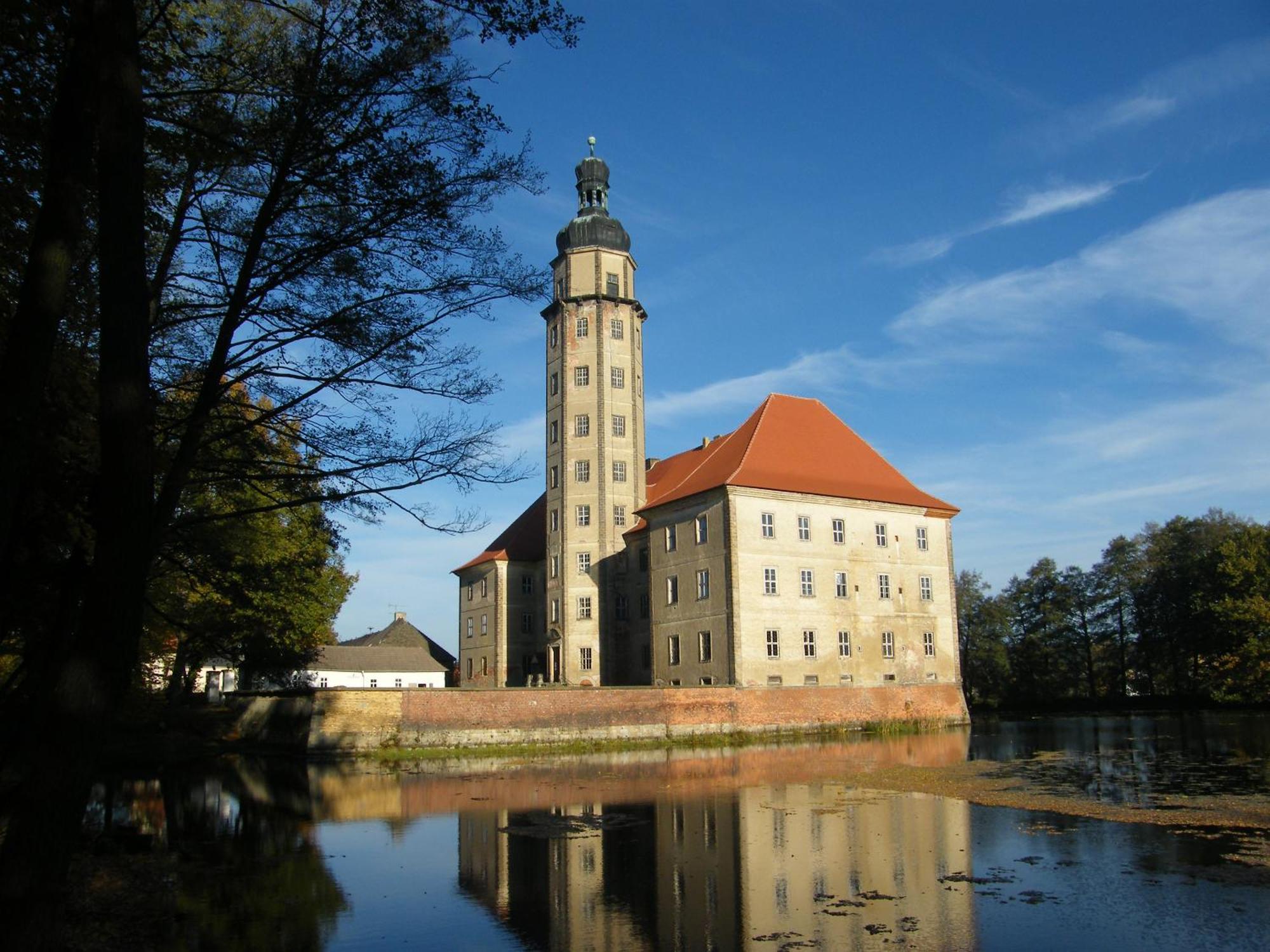Resort "Schloss Reinharz" Bad Schmiedeberg Exterior foto